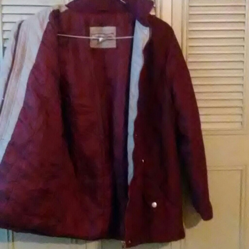 Red jacket - Picture 3 of 4